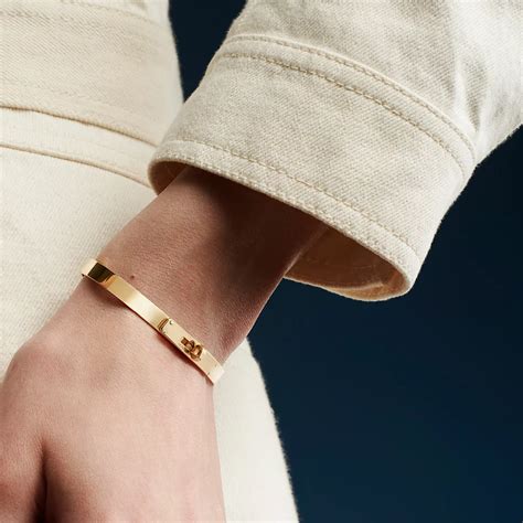 hermes micro kelly bracelet|Hermes kelly bracelet diamond.